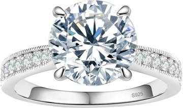 Round Moissanite Engagement Ring